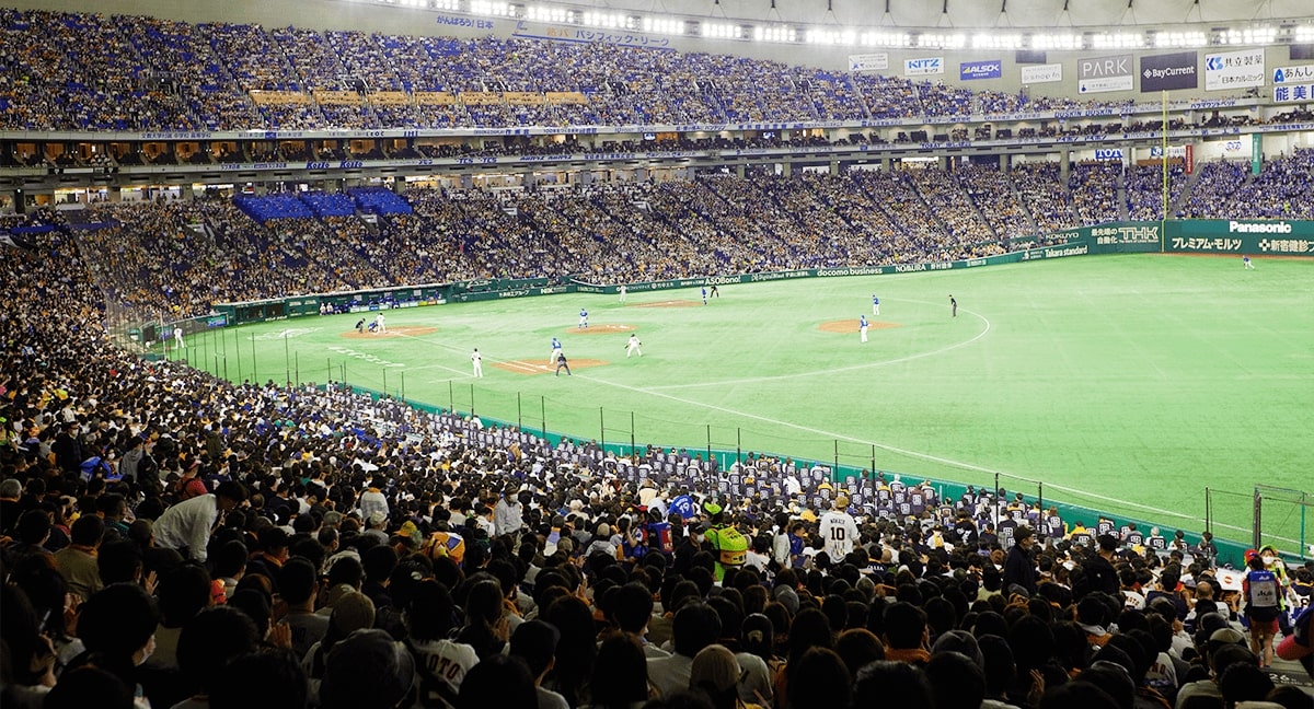 【定価以下】8/26 カープ対ジャイアンツ　チケット　1塁側内野指定席B連番3枚 席種コード | チケットGIANTS